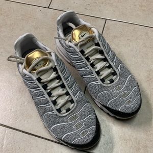 *Reduced* - Gently Worn - Air max Plus - White/Ultramarine